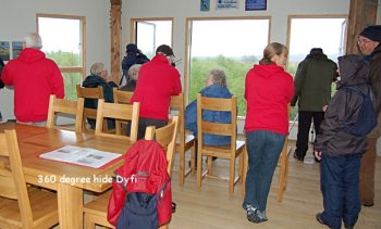 {short description of image}